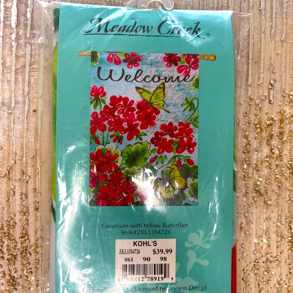 Meadow Creek Outdoor Hanging Flag - Picture 2 of 4